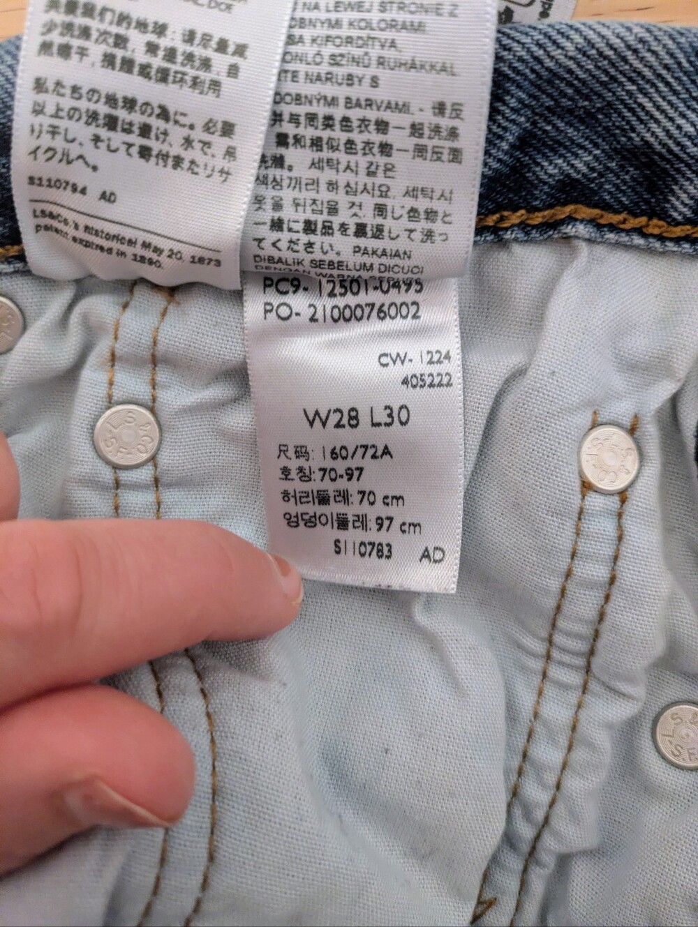 Levi's 501 Button Fly Jeans | Light Wash Denim | Women's Size W28 L30 - Picture 3 of 11